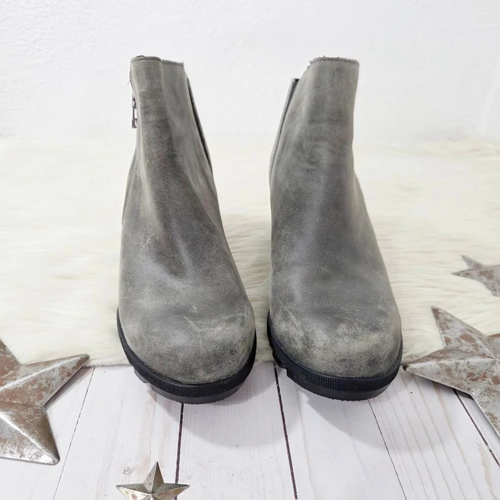 Sorel Joan of Arctic II Wedge Zip Bootie gray distress leather Women's Size 9.5